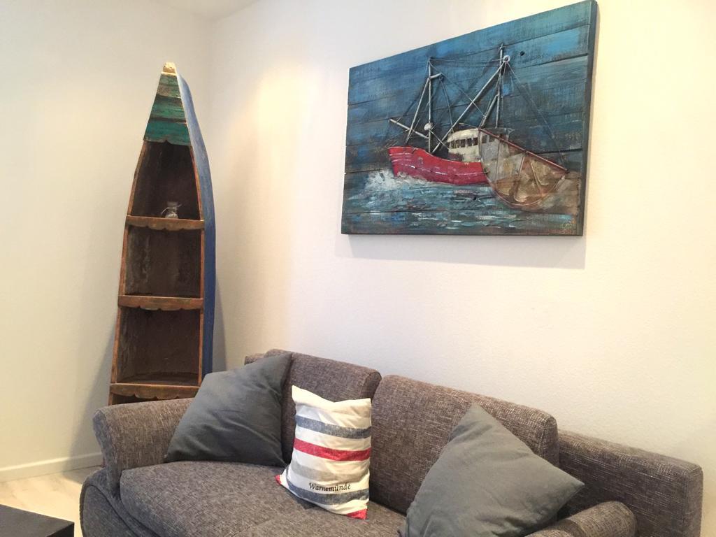Warnemünde 10 *